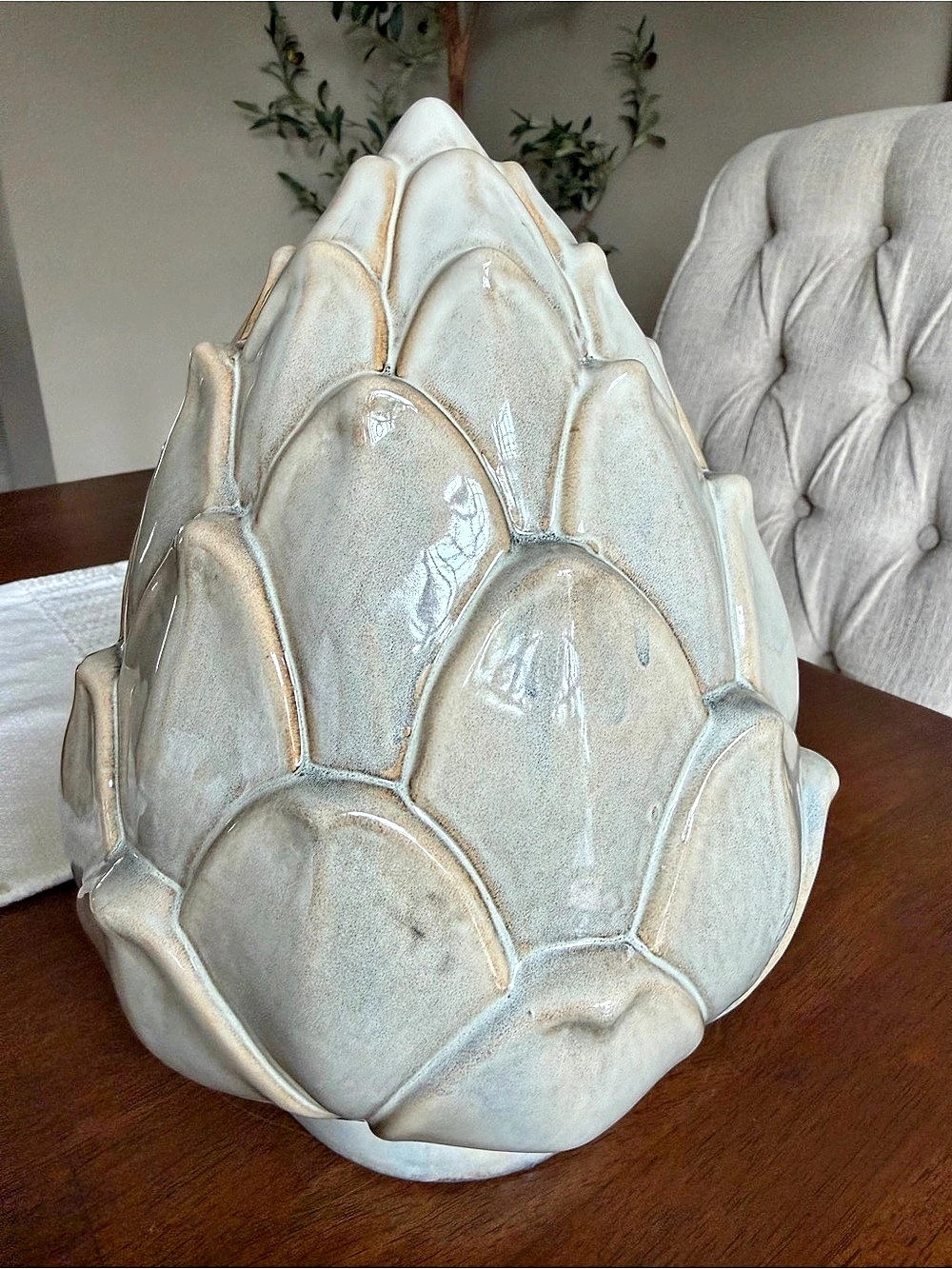 Becki Owens Artichoke Decor in Cream Like New
